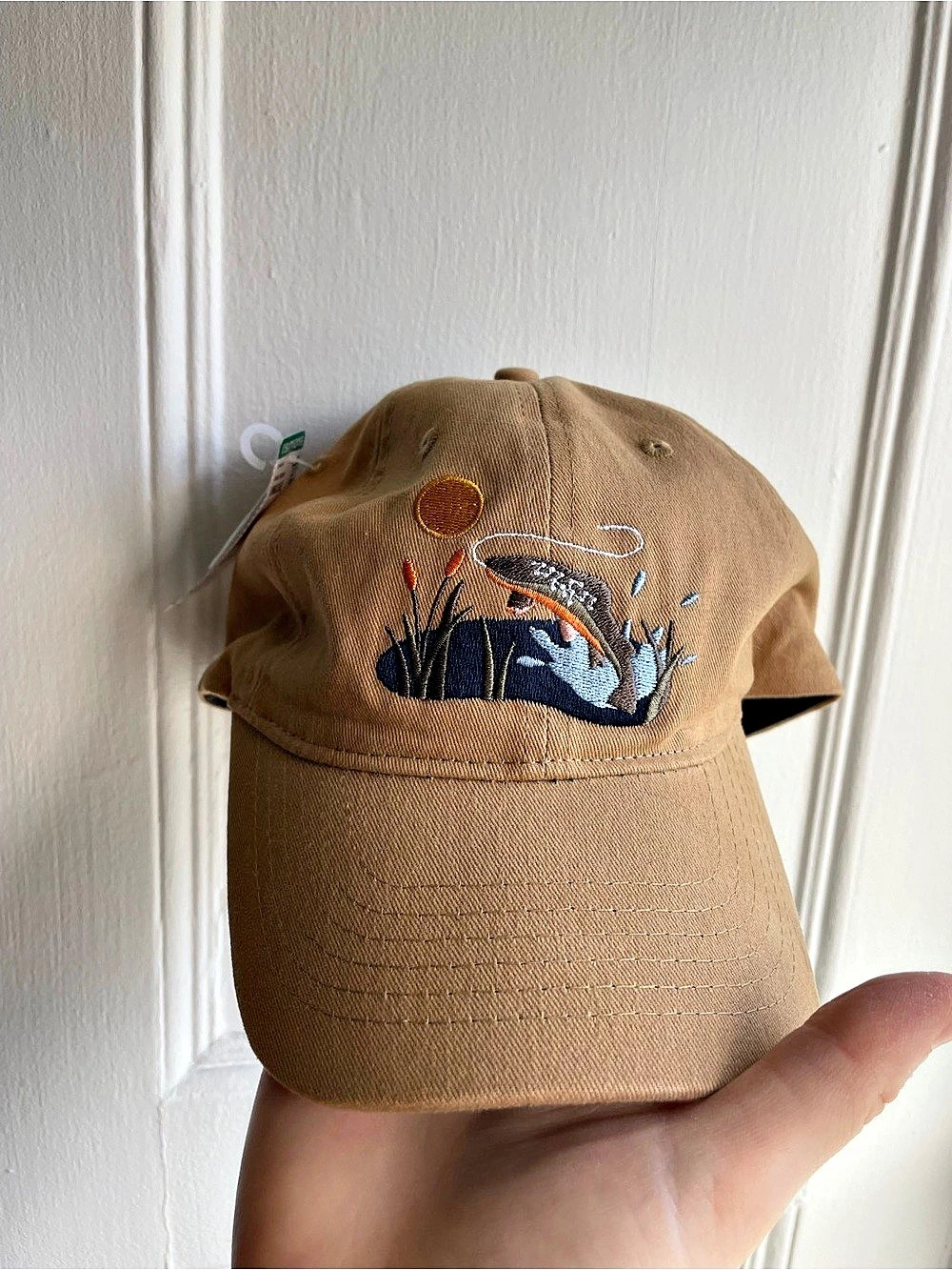 Simons | Embroidered Fish Cap in Brown NWT